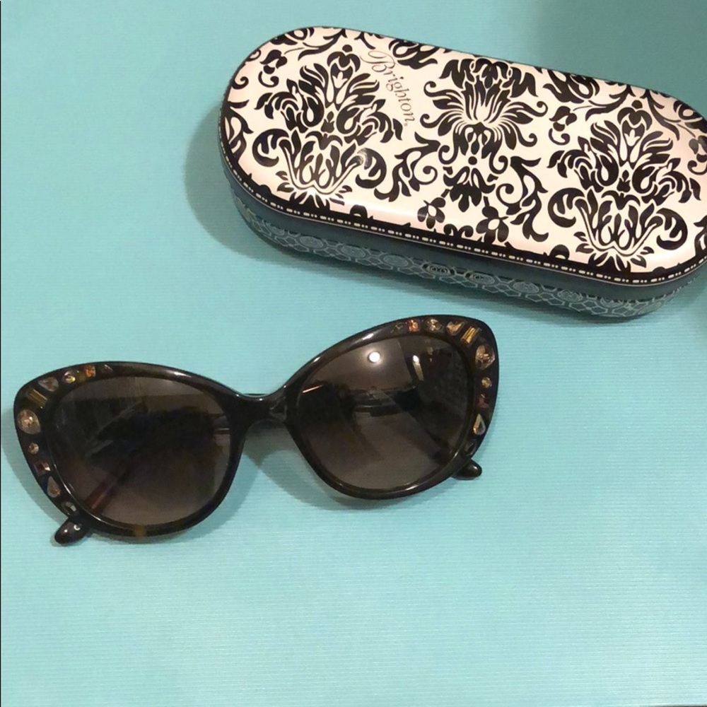 Brighten sunglasses with bedazzled sites and arms